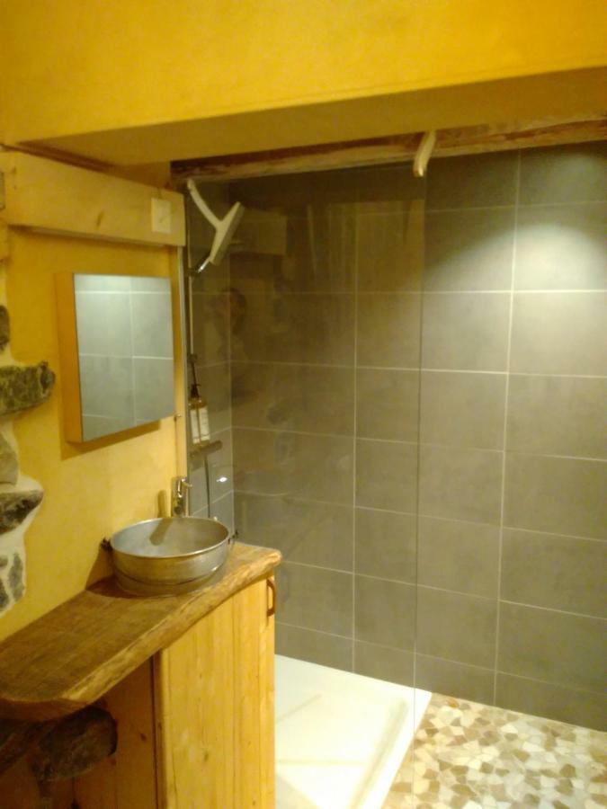 Element-Terre Hotel Айгел Екстериор снимка